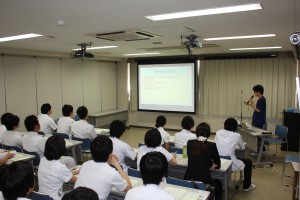 思わず笑いが起きる場面も^^