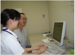 必要な情報をお聞きします(インタビュー)